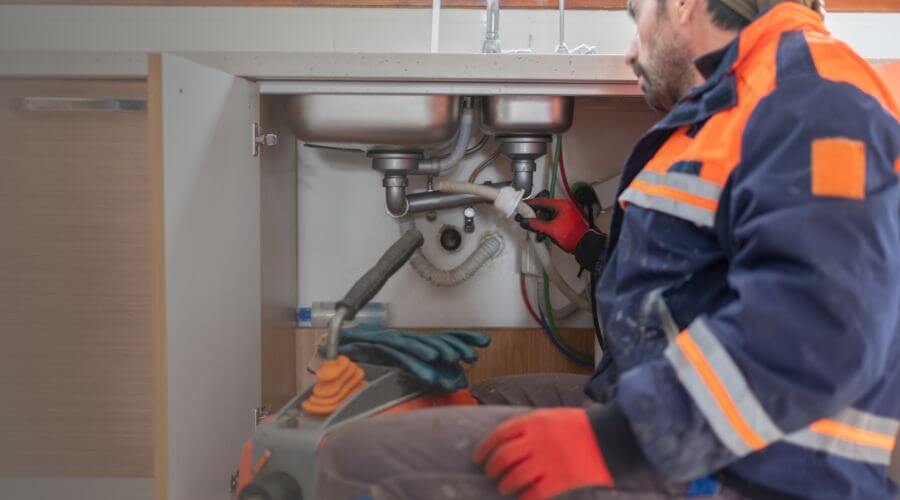 Professional tankless water heater installation services in Farwell, MI